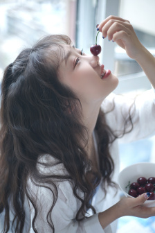 南宁裸奔女